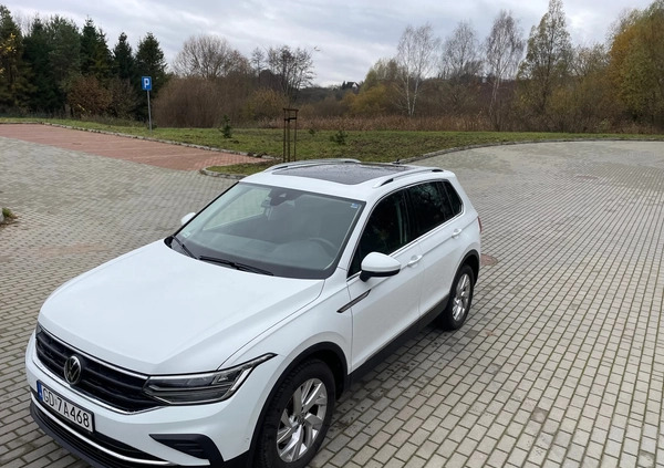 Volkswagen Tiguan cena 149900 przebieg: 24700, rok produkcji 2022 z Nowy Staw małe 172